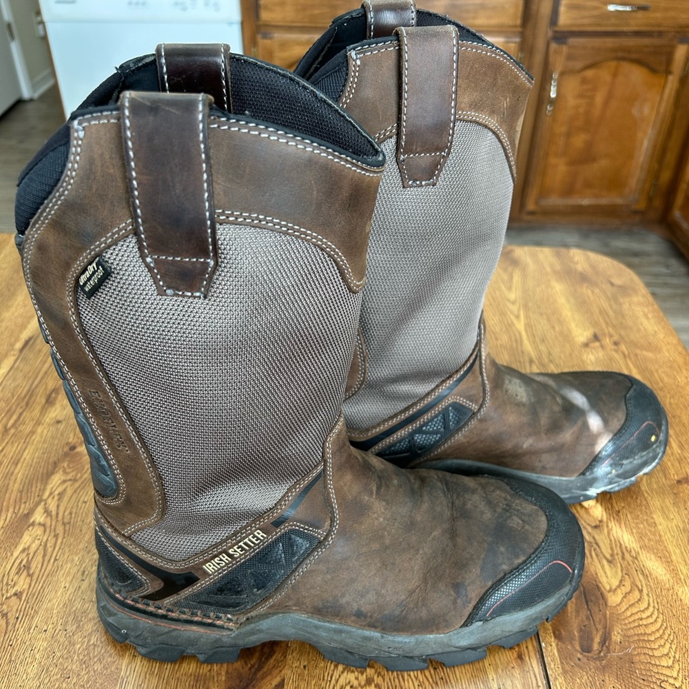 Irish Setter Crosby 11-inch Waterproof Leather Safety Toe Boot